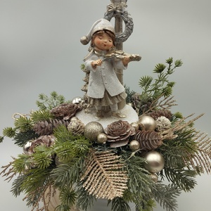 Ünnepi asztaldísz, hegedülő figurával - karácsony - adventi díszek - adventi asztaldísz - Meska.hu