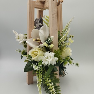 Fa álló lámpás sírdísz, cymbidium és rózsa - otthon & életmód - vallás - temetkezési tárgy - sírcsokor, virág dekoráció - Meska.hu
