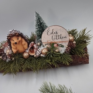 Sünis téli asztaldísz fa hasábon - karácsony - adventi díszek - adventi asztaldísz - Meska.hu