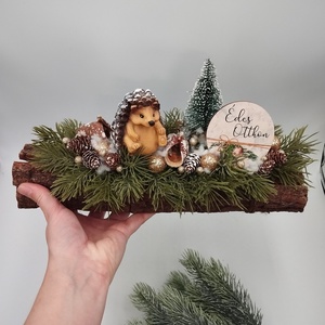 Sünis téli asztaldísz fa hasábon - karácsony - adventi díszek - adventi asztaldísz - Meska.hu