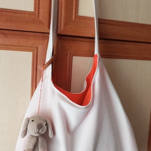Fehér színű táska kutyussal , Táska & Tok, Bevásárlás & Shopper táska, Shopper, textiltáska, szatyor, Horgolás, Varrás, MESKA