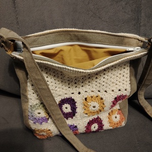 Horgolt válltáska színátmenetes virágokkal.  - táska & tok - kézitáska & válltáska - vállon átvethető táska - Meska.hu