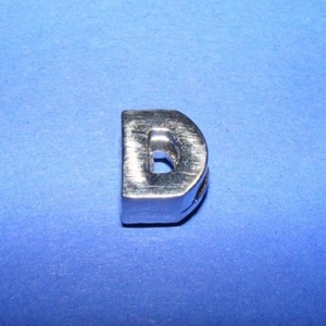 Strassz betű (1 db) - D - gyöngy, ékszerkellék - Meska.hu Strassz betű (1 db) - D - gyöngy, ékszerkellék - Meska.hu