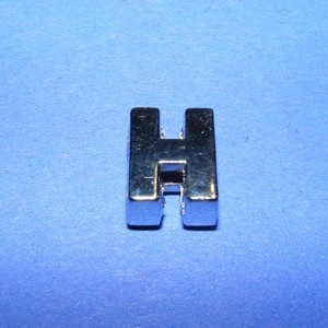 Strassz betű (1 db) - H - gyöngy, ékszerkellék - Meska.hu Strassz betű (1 db) - H - gyöngy, ékszerkellék - Meska.hu