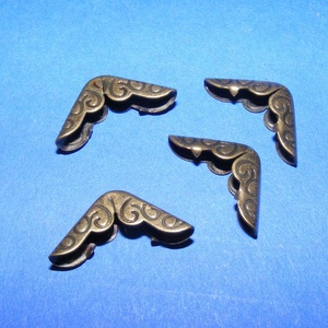 Fémsarok (5. minta/1 db) - 14x14 mm - csat, karika, zár - Meska.hu Fémsarok (5. minta/1 db) - 14x14 mm - csat, karika, zár - Meska.hu