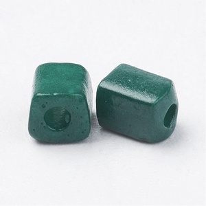 Szögletes gyöngy (31. minta/15 g) - gyöngyház sötétzöld - gyöngy, ékszerkellék - Meska.hu Szögletes gyöngy (31. minta/15 g) - gyöngyház sötétzöld - gyöngy, ékszerkellék - Meska.hu