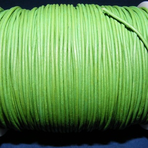 Hasított bőrszíj - 2 mm (24. minta/1 m) - fűzöld - vegyes alapanyag - egyéb alapanyag - Meska.hu Hasított bőrszíj - 2 mm (24. minta/1 m) - fűzöld - vegyes alapanyag - egyéb alapanyag - Meska.hu