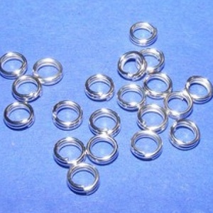 Szerelőkarika (1013/A minta/20 db) - 4x0,7 mm - gyöngy, ékszerkellék - Meska.hu Szerelőkarika (1013/A minta/20 db) - 4x0,7 mm - gyöngy, ékszerkellék - Meska.hu