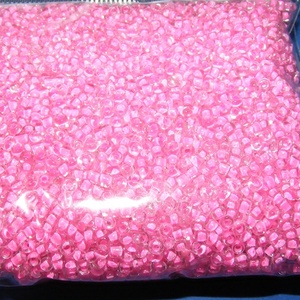 Kásagyöngy-65 (3 mm/100 g) - rágógumi rózsaszín/színtelen - gyöngy, ékszerkellék - Meska.hu Kásagyöngy-65 (3 mm/100 g) - rágógumi rózsaszín/színtelen - gyöngy, ékszerkellék - Meska.hu