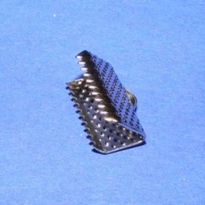 Szalagvég (15 minta/1 db) - 13x7x5 mm - gyöngy, ékszerkellék - Meska.hu Szalagvég (15 minta/1 db) - 13x7x5 mm - gyöngy, ékszerkellék - Meska.hu