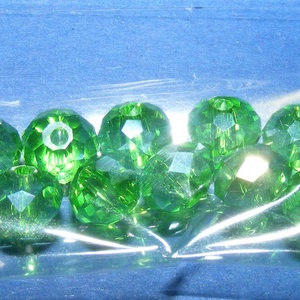 Csiszolt üveggyöngy-26 (4x6 mm/10 db) - zöld - gyöngy, ékszerkellék - Meska.hu Csiszolt üveggyöngy-26 (4x6 mm/10 db) - zöld - gyöngy, ékszerkellék - Meska.hu