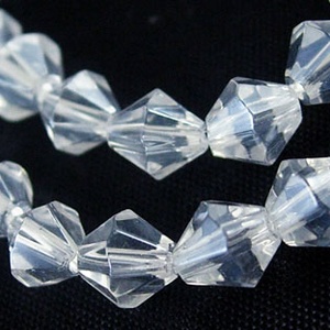 Csiszolt üveggyöngy-32 (6x6 mm/15 db) - színtelen gyémánt - gyöngy, ékszerkellék - Meska.hu Csiszolt üveggyöngy-32 (6x6 mm/15 db) - színtelen gyémánt - gyöngy, ékszerkellék - Meska.hu