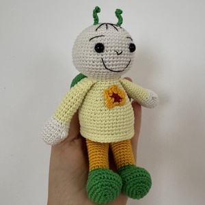 Gömbi a virágbogár  - Meska.hu