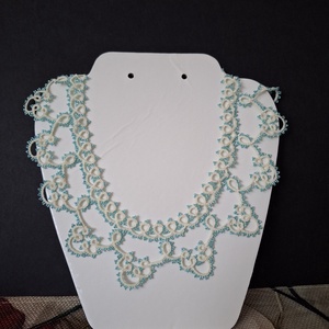 Vaj színű türkiz színű gyöngyökkel díszített ékszer , Ékszer, Nyaklánc, Statement nyaklánc, Csipkekészítés, Csomózás, MESKA