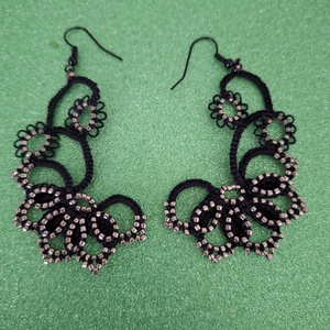 Fekete színű bronz színű gyöngyökkel díszített fülbevaló , Ékszer, Fülbevaló, Csillár fülbevaló, , MESKA