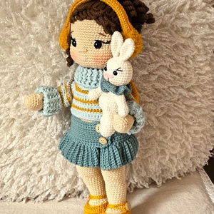 Horgolt baba nyuszival - játék & sport - baba & babaház - öltöztethető baba - Meska.hu