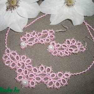 KYRA fehér fülbevaló gyönggyel, hajócsipke, horgolt -  - Meska.hu