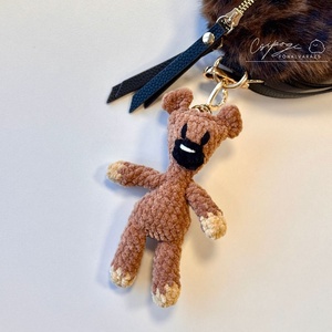Horgolt Teddy mackó kulcstartó - játék & sport - plüssállat & játékfigura - maci - Meska.hu