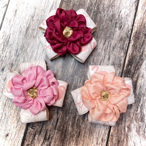 Veronika - Virágos Masni Hajdísz (1db, 3 választható szín) - ruha & divat - hajdísz & hajcsat - hajgumi - Meska.hu