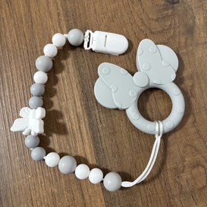 Rágcsalánc - szürke Minnie rágcsával, Baba - mama, Baba játékok, Cumilánc, Gyöngyfűzés, gyöngyhímzés, Ékszerkészítés, MESKA