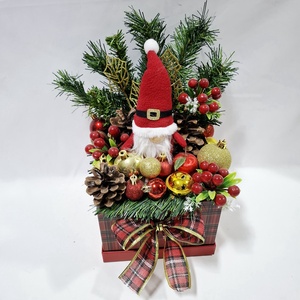 Manó karácsonyi asztaldísz, dekoráció  - karácsony - adventi díszek - adventi asztaldísz - Meska.hu