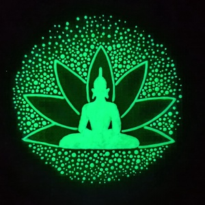 Foszforeszkáló mandala Buddha virága - otthon & életmód - dekoráció - spiritualitás - mandala - Meska.hu