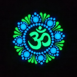 Foszforeszkáló sörnyitó és hűtőmágnes - OM jeles - otthon & életmód - konyhafelszerelés, tálalás - konyhai dekoráció - hűtőmágnes - Meska.hu