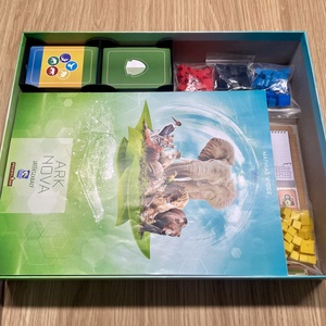 Ark Nova társasjáték-kiegészítő: laptartó/lapvédő (2 db) - játék & sport - táblajáték és kártyajáték - társasjátékok - dobókocka - Meska.hu