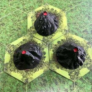 Tikal kiegészítő: vulkánok (3 db) - játék & sport - táblajáték és kártyajáték - társasjátékok - dobókocka - Meska.hu