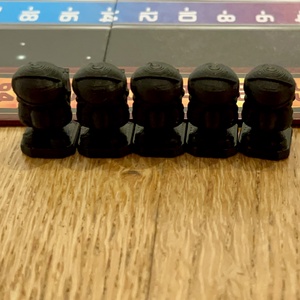 Mars terraformálása társasjáték-kiegészítő: pontszámláló asztronauták (5 db) - játék & sport - táblajáték és kártyajáték - társasjátékok - dobókocka - Meska.hu