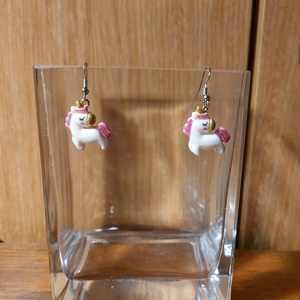 Csillámos cuki unikornis fülbevaló, ajándék, köszönőajándék, új - ékszer - fülbevaló - lógó fülbevaló - Meska.hu