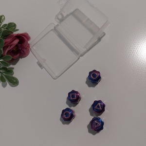 Squid Game Gongi kékeslila, színjátszó, társasjáték, ügyességi játék, új - játék & sport - táblajáték és kártyajáték - társasjátékok - dobókocka - Meska.hu