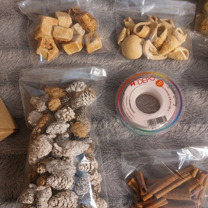 Nagy dekorációs, kreatív csomag, mohás koszorúval, díszekkel - kellékek & szerszámok - dekorációs kellékek - koszorú, koszorúalap - Meska.hu