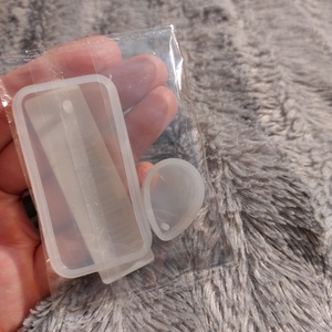 Resin, gyanta medál szilikon öntőforma, 2 db-os szett - kellékek & szerszámok - vegyes alapanyag - szilikon öntőforma - Meska.hu