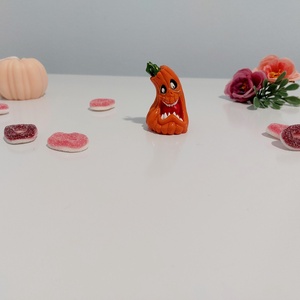 3D nyomtatott, Kézzel festett Halloweeni gonosz kis tökfej figura, vízálló, halloweeni városhoz, faluhoz, új - művészet - makett, modell - Meska.hu