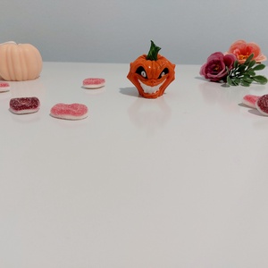 3D nyomtatott, Kézzel festett Halloweeni gonosz kis tökfej figura, vízálló, halloweeni városhoz, faluhoz, új, Művészet, Makett, modell, Festészet, Mindenmás, MESKA