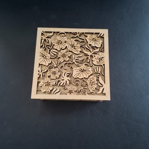 Virágmintás doboz - otthon & életmód - dekoráció - asztal és polc dekoráció - díszdoboz - Meska.hu