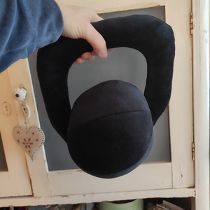 Plüss kettlebell fekete, Játék & Sport, Plüssállat & Játékfigura, Más figura, Varrás, MESKA