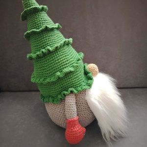 Horgolt fenyőfa manó - karácsony - karácsonyi lakásdekoráció - karácsonyfa, grincsfa - Meska.hu