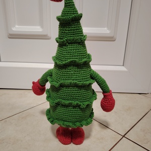 Horgolt fenyőfa manó - karácsony - karácsonyi lakásdekoráció - karácsonyfa, grincsfa - Meska.hu