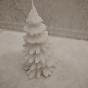 Fenyőfa gyertya - karácsony - karácsonyi lakásdekoráció - karácsonyi illatgyertya, mécses - Meska.hu