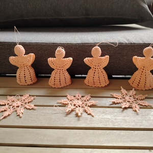 4 db horgolt angyalka + 3 db horgolt hópehely , Karácsony, Karácsonyi lakásdekoráció, Karácsonyfadíszek, Horgolás, Varrás, MESKA