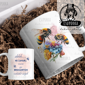 Bridgerton stílusú bögre � Ne zavarj, Bridgertont nézek - Rajongói ajándék, Otthon & Életmód, Konyhafelszerelés, tálalás, Tálalás, Bögre & Csésze, Decoupage, transzfer és szalvétatechnika, MESKA