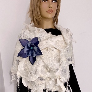 Nemezelt feher csipkeszeru konnyu gyapju sal, Ruha & Divat, Sál, Sapka, Kendő, Sál, , MESKA