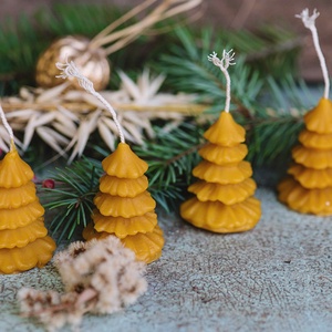 Karácsonyfa gyertya - karácsony - karácsonyi lakásdekoráció - karácsonyi illatgyertya, mécses - Meska.hu