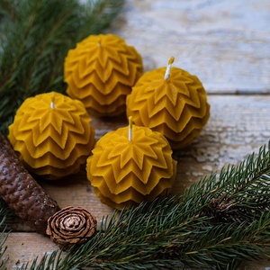 Adventi koszorúra  - karácsony - karácsonyi lakásdekoráció - ünnepi asztaldekoráció - Meska.hu