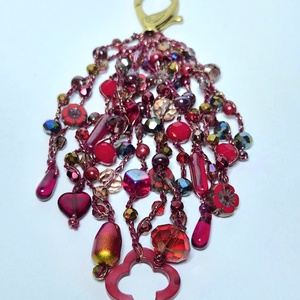 Horgolással készített arany, piros gyöngy taskaékszer  - táska & tok - kulcstartó & táskadísz - táskadísz - Meska.hu Horgolással készített arany, piros gyöngy taskaékszer  - táska & tok - kulcstartó & táskadísz - táskadísz - Meska.hu