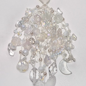 Fehér, gyöngyház táskaékszer  - táska & tok - kulcstartó & táskadísz - táskadísz - Meska.hu