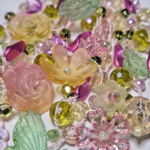 Színes virágoskert táskaékszer  - Meska.hu