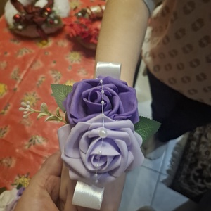 �Csuklócsokrok� - otthon & életmód - virágdekoráció - virágok - virágcsokor - Meska.hu